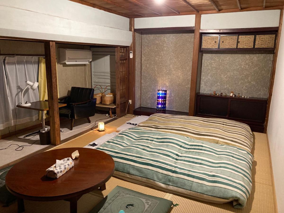 Guesthouse Kojiya 暮らしをつくる宿 旧糀屋 Fukutsu Exterior photo
